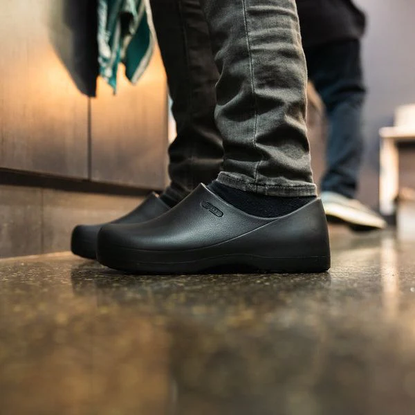 Munka MFM24220 Work Clog - Image 7